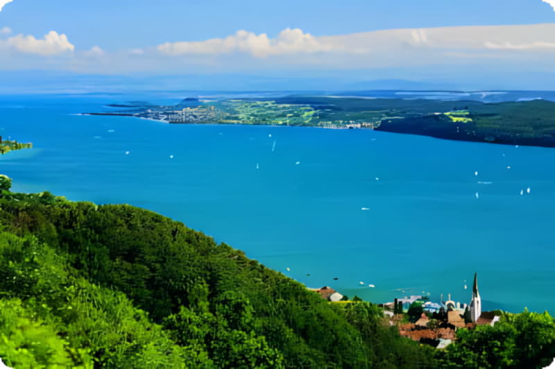 Radweg und Wanderweg am Bodensee